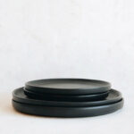 black-ceramic-plate3_6c4d188b-2891-440c-a167-f39b1fc37b3c