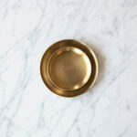 brass-tray-round1_93cb799a-4d1f-47f9-aae0-56ebce8c1315