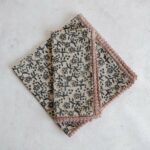 lace-floral-napkins_134cdc03-27ab-4577-8748-08fe32c01ab9