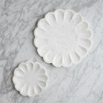 scalloped-marble-tray_086df56b-d970-4ee0-80f4-b1b46857c015