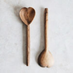 wooden-heart-spoons_f064c575-e558-4db4-874b-3e477732beba